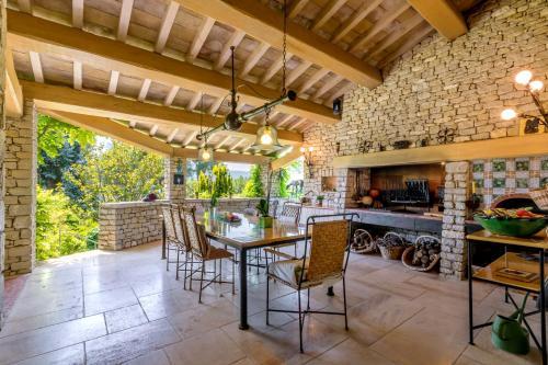 Bed & Breakfast Lou Granos