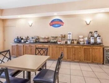Hotel Cartersville North Inn & Suites