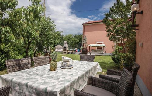 Holiday Home Pinezici I