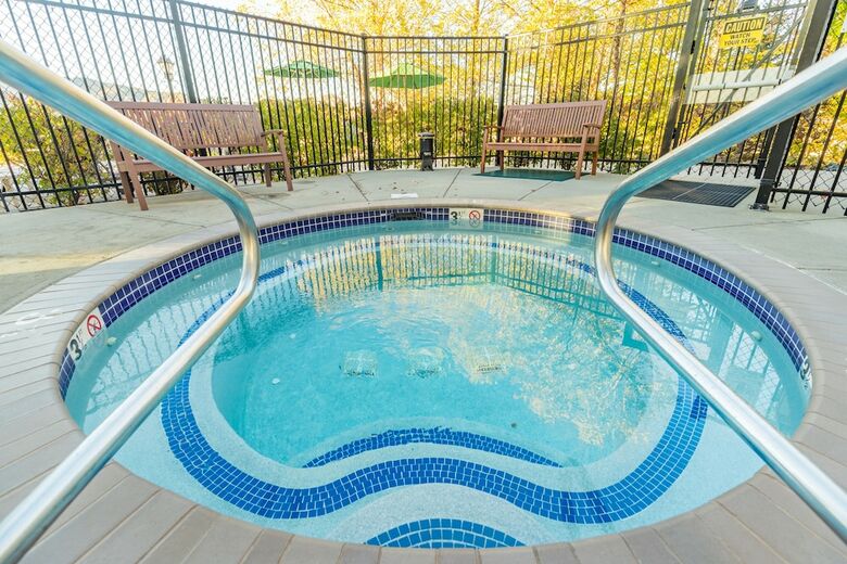 Hotel Vacation Village In The Berkshires