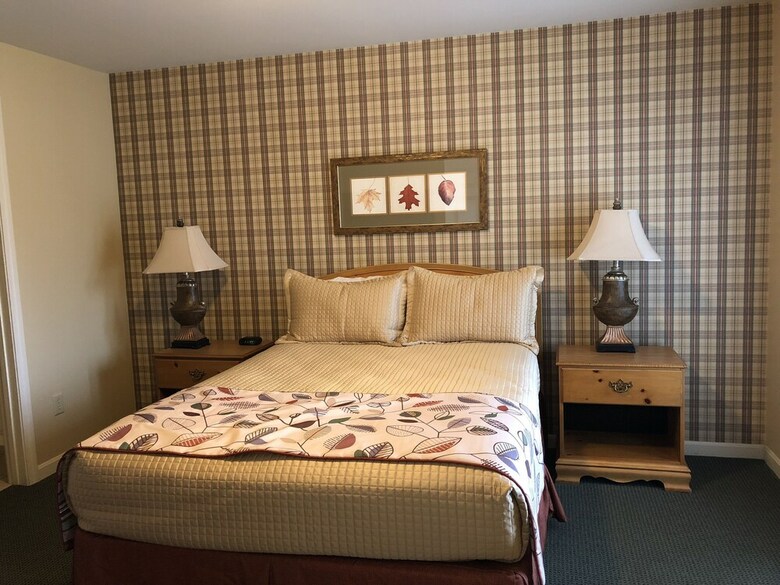 Hotel Vacation Village In The Berkshires