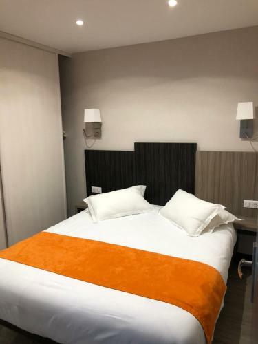 Yatt Hotel