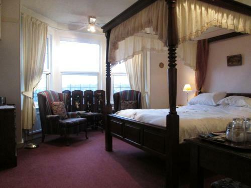 Crossways House Bed And Breakfast
