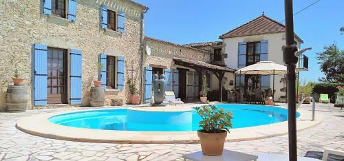 Luxury Bed And Breakfast "maison � Votre Sant�"