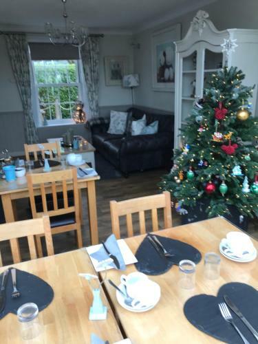Downsfield Bed And Breakfast
