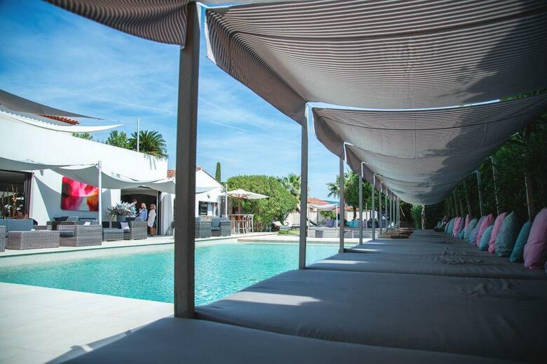 Hotel H�tel Font Mourier