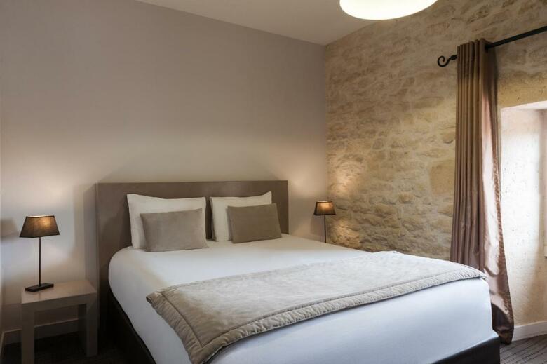Qualys Hotel Lagrange