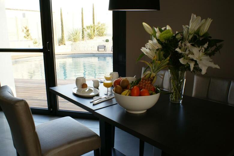 Qualys Hotel Lagrange
