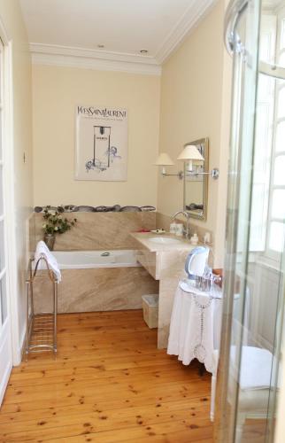Bed & Breakfast Ch�teau Du Bois De La Noe