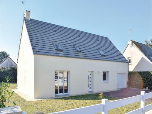 Holiday Home Saint-germain-sur-ay Ij-1098