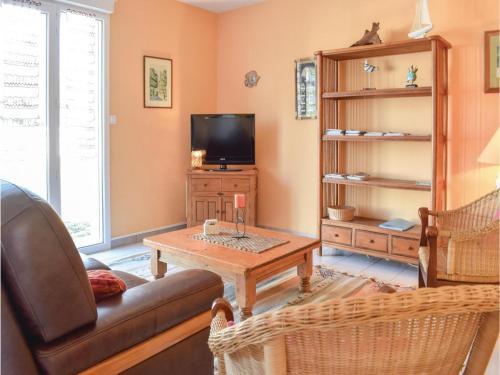 Holiday Home Saint-germain-sur-ay Ij-1098