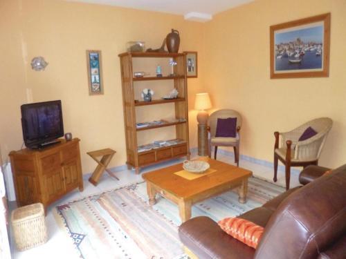Holiday Home Saint-germain-sur-ay Ij-1098