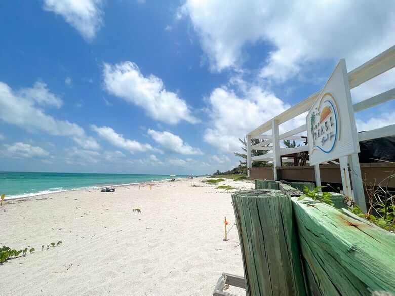 Posada The Pearl Beach Inn Resort