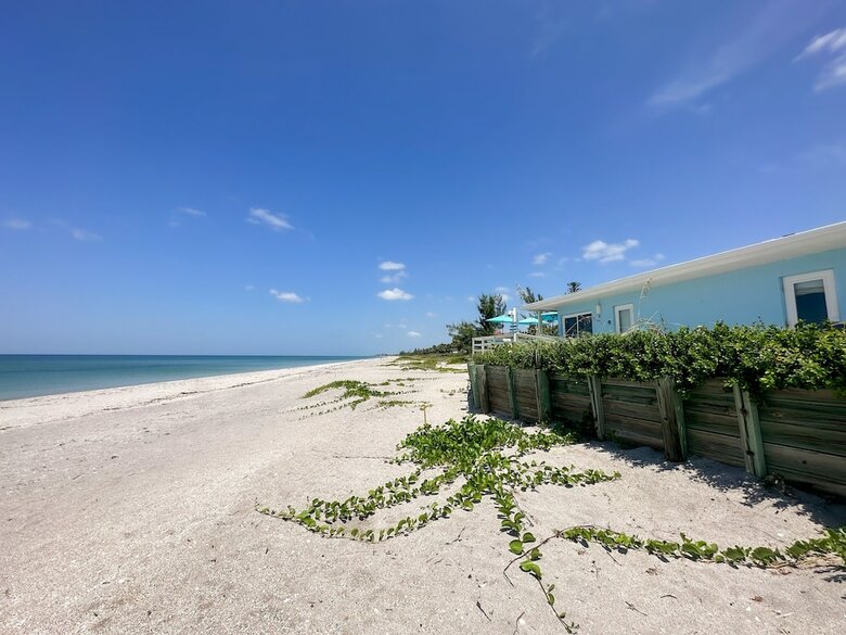 Posada The Pearl Beach Inn Resort