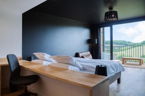 Logis Hotel Le Domaine De Baulieu