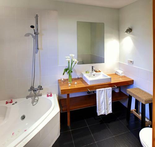 Hostal Hotel El Mirador De Ordiales
