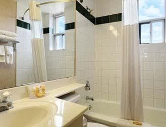 Hotel Howard Johnson Toronto West Lakeshore