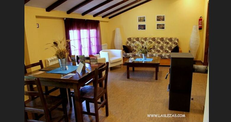 Agroturismo Casa Rural Las Lezas