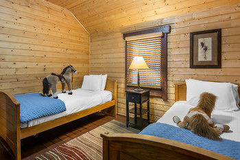 Hotel Shenandoah Crossing