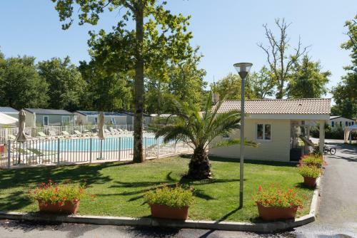 Camping Les Ch�vrefeuilles