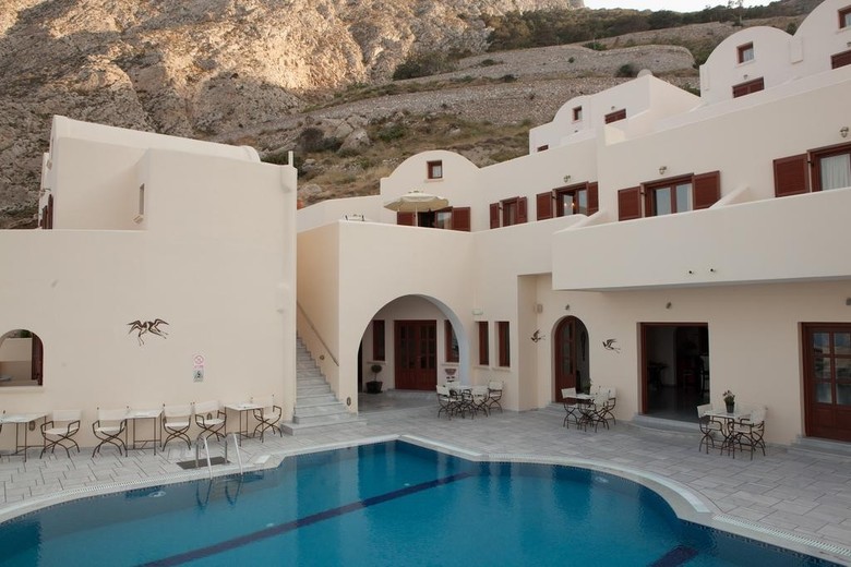 Epavlis Hotel
