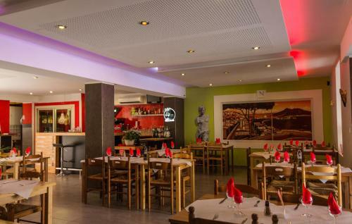 Hotel H�tel Les Italiens