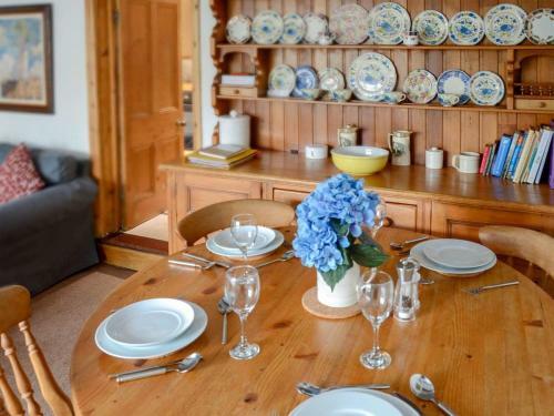 Weavers Cottage