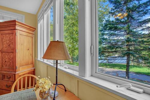 Bed & Breakfast White Rose Inns & Motel