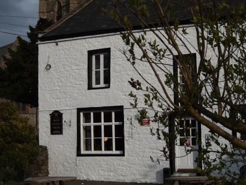 Posada Marton Arms Hotel