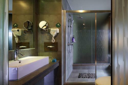 Forest City Resort Hotel