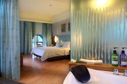 Forest City Resort Hotel
