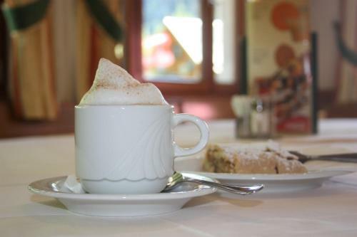 Hostal Gasthof Gosausee