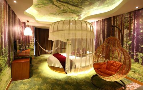 Grand Nest Hotel