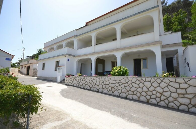 Apartments Marina
