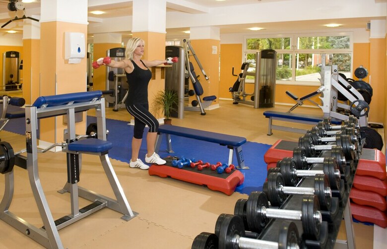 Holiday Beach Budapest Wellness Hotel With Sauna Park