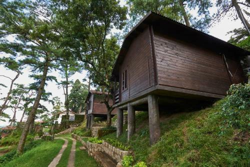 Hotel Royal Heritage Tripura Castle