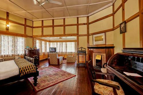 Hotel Royal Heritage Tripura Castle