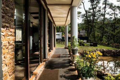 Hotel Royal Heritage Tripura Castle
