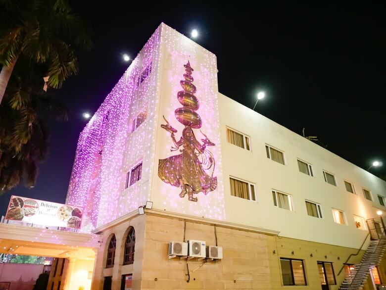 Diamond Hotel