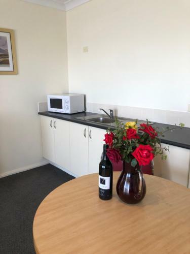 Turners Vineyard Motel