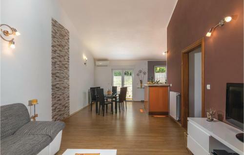 Holiday Home Snasici 58