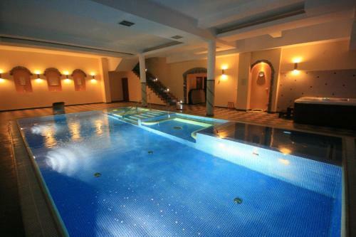 Hotel Dw�r Ostoia
