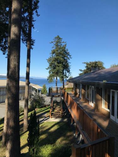 Hotel Beach Gardens Resort And Marina