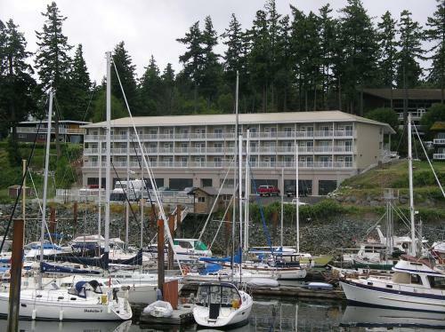 Hotel Beach Gardens Resort And Marina