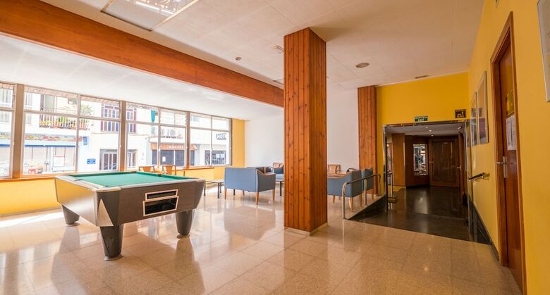 Hotel Checkin Mont Palau