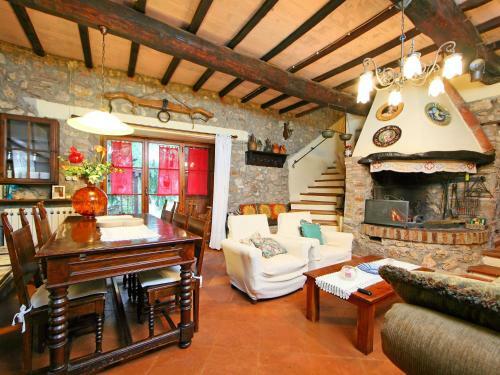 Holiday Home Il Casale Monticiano