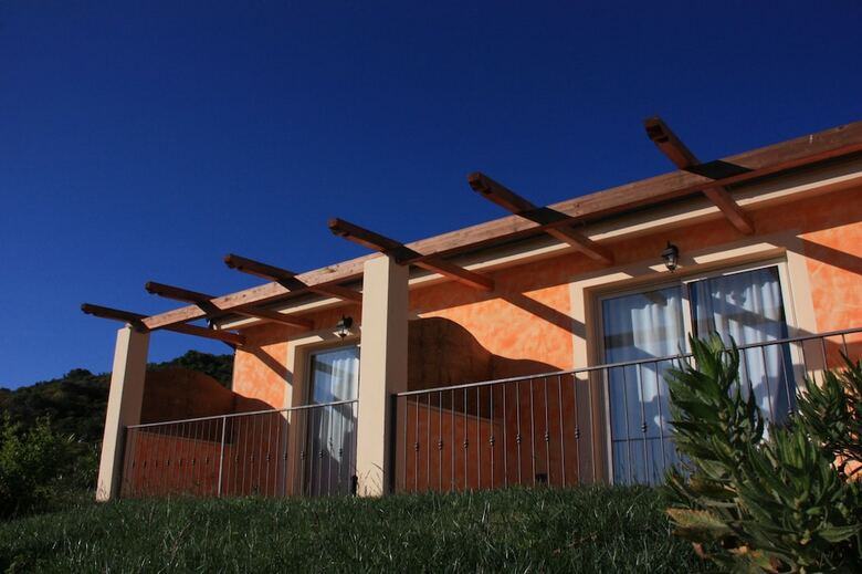 Hotel Pedra Ruja