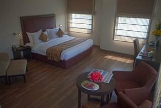 Hotel Vibe By The Lalit Traveller