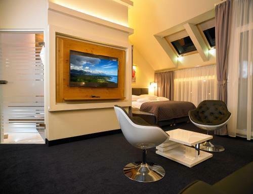 Aura Hotel
