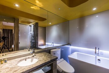E-house Hotel